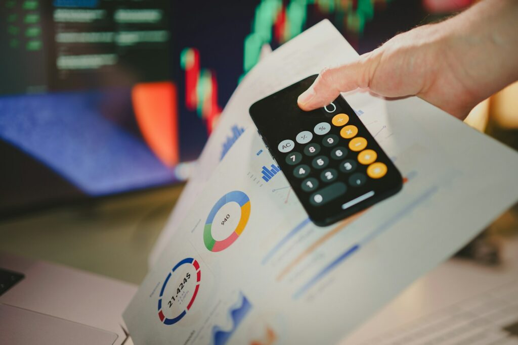 Prévisionnel de trésorerie : anticipez l’intersaison, arbitrez vos investissements et sécurisez vos flux financiers avec un Expert-Gestion.